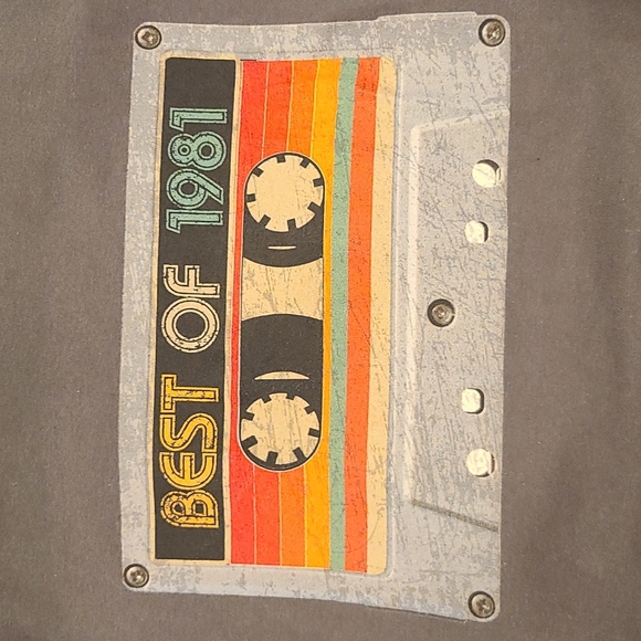 Best of 1981 Graphic T-Shirt - Picture 3 of 5